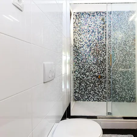 Exclusive Pool Escape Near Sea - Happy Apartman