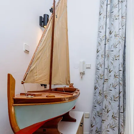 Exclusive Pool Escape Near Sea - Happy Apartman Krk Town