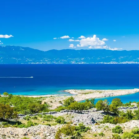 Exclusive Pool Escape Near Sea - Happy Krk Town
