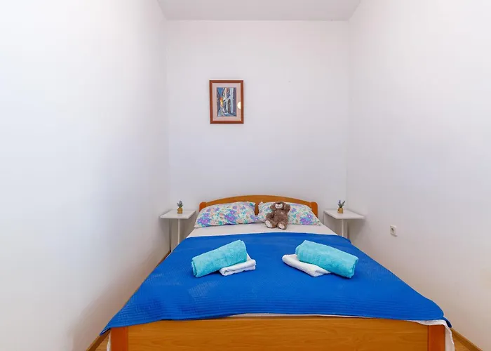 Exclusive Pool Escape Near Sea - Happy Διαμέρισμα Krk Town